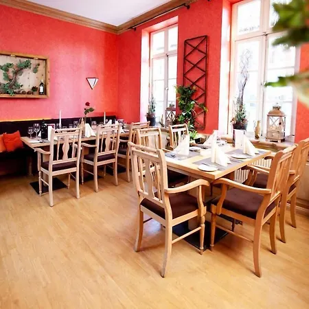 Hotel Altes Stadthaus 3*