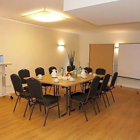 Altes Stadthaus 3* فسترشتيده