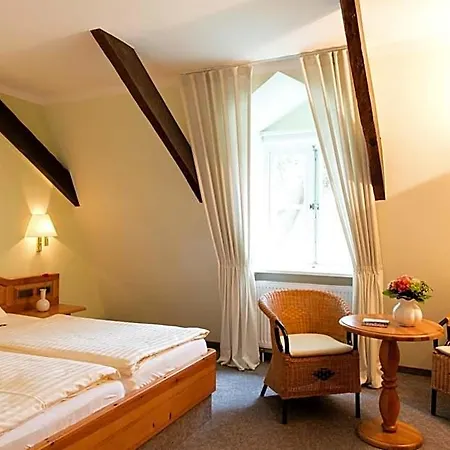 Altes Stadthaus 3*