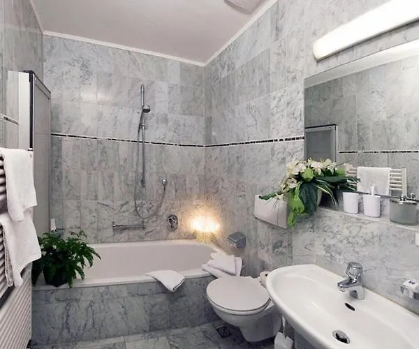 Hotel Altes Stadthaus 3*